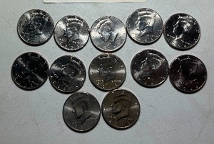 lot 17 image: 12) 2004D KENNEDY HALF DOLLARS NIFC COLLECTORS ONLY COINS