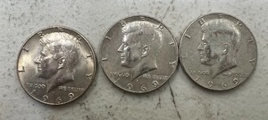 lot 62 image: 3- KENNEDY HALF DOLLAR 40% SILVER