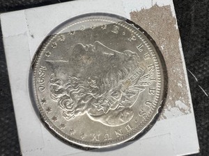 lot 208 image: 1890 $1 MORGAN DOLLAR 90% SILVER