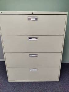 lot 16 image: Metal Four Drawer File Cabinet