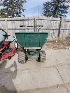 lot 7 image: PermaGreen Ride-on Spreader Sprayer