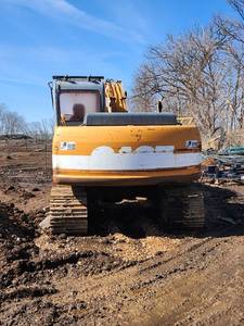 lot 10 image: 2004 CASE CX130 Excavator - BAD ENGINE