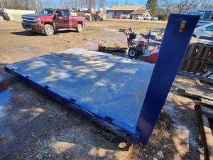 lot 24 image: Steel Platform Flatbed - 8 x 10.5