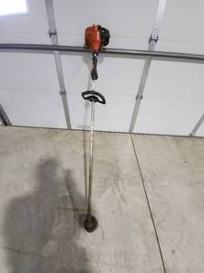 lot 33 image: Used Echo SRM-225 Gas-Powered Weed Trimmer