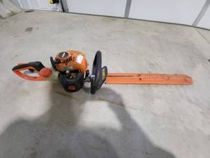 lot 37 image: Echo HC-152 Gas Hedge Trimmer