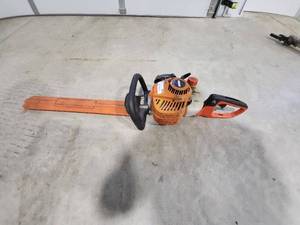 lot 38 image: Echo HC-152 Gas Powered Hedge Trimmer