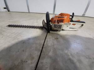 lot 39 image: Stihl HS45 Gas Hedge Trimmer