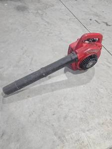lot 49 image: RedMax HBZ2600 Leaf Blower
