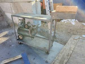 lot 75 image: Industrial Metal Cart