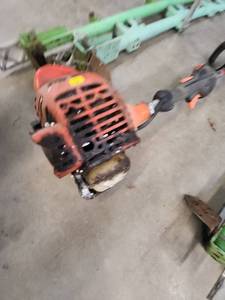 lot 87 image: Echo SRM-225 Gas String Trimmer - NON RUNNING