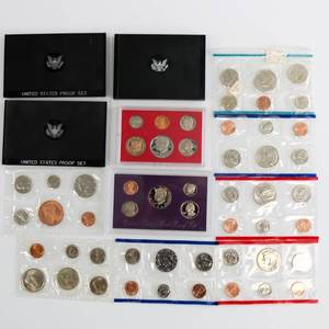 lot 14 image: U.S Mint & Proof Set Lot