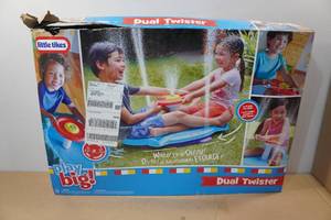 lot 4 image: Little Tikes Dual Twister