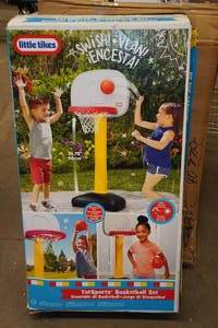 lot 13 image: Little Tikes Totsports Basketball Set
