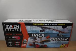 lot 39 image: Swich Board Trick and Cruiser Skateboard