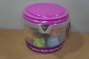 lot 42 image: Disney Princess 5-Piece Bath Squirter Bucket Set