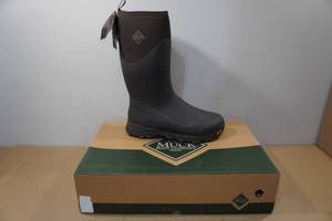 lot 110 image: Muck Boots Mens Arctic Ice Grip AT Tall Boots -Size 14