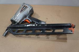 lot 125 image: Paslode Pneumatic Framing Nailer