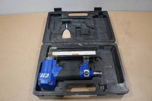 lot 130 image: Campbell Hausfeld Brad Nailer