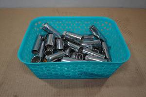 lot 137 image: Assorted Sockets