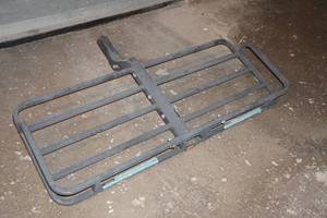 lot 166 image: Hitch Rack