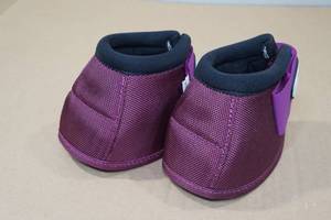 lot 202 image: Professionals Choice Bell Boots -Medium