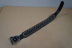 lot 213 image: Adjustable Wide Spiked Dog Collar -Large
