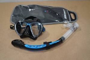lot 228 image: Cressi Big Eyes Evolution Snorkel Set