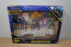 lot 241 image: Wayne Tower Mayhem Play Set