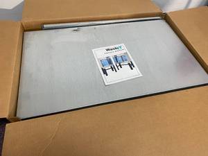 lot 3-A2025 image: New in Box 40x24 Stainless steel wash bin with stainless side walls and 32 table legs