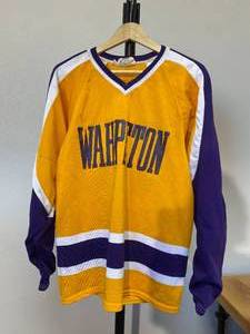 lot 20-A2025 image: Vintage Late 1970s  Early 1980s Wahpeton Hockey Jersey #22