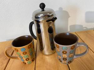 lot 35-A2025 image: Like New Bodum Stainless Steel French Press with 2 Cafe Doughnut Mugs