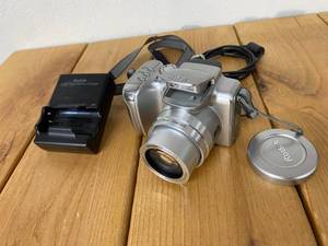 lot 52-A2025 image: Kodak EasyShare Z612 w Rechargeable Battery - Does hold charge (No SD card)