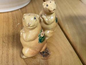 Amazing Condition, Rosemeade Prairie Dog Gopher Salt & Pepper, Both have Incredible Condition Stickers, Cutest Set Made in Wahpeton, ND