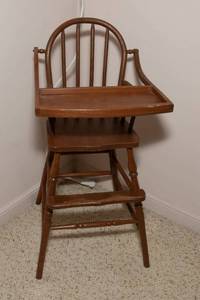 lot 81 image: Vintage Wooden High Chair