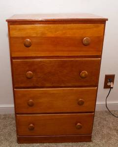 lot 108 image: Small Vintage Wooden Dresser