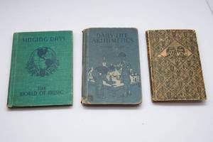 lot 122 image: Set of Three Vintage Books