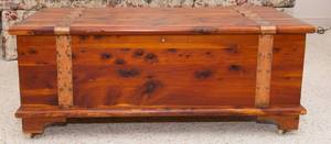 Farley & Loetscher Farloe Cedar Chest