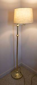 lot 75 image: Gold Tone Adjustable Swing Arm Floor Lamp