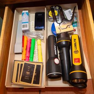 lot 101 image: Drawer Contents  Assorted Items