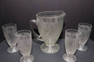 lot 140 image: Vintage Jeannette Glass Iris & Herringbone Pitcher & 4 Tumblers