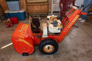 lot 170 image: Simplicity 860 Snow Blower
