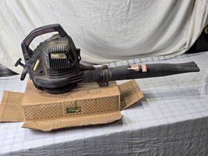 lot 17 image: Craftsman Gasoline Leaf Blower