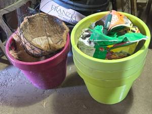 lot 101 image: 4 Large Planters with Garden Accessories