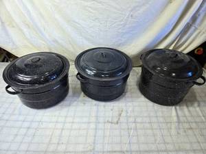 lot 109 image: 3 Black Enamel Stock Pots with Racks - water bath canners
