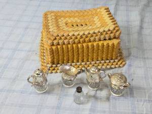 lot 129 image: Tramp Art Basket with Silverplate Condiment Set