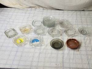 lot 135 image: Assorted Vintage Glass Ashtrays