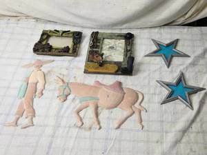 lot 152 image: Rustic Western Decor Items Including Frames, Wall Art, and Star Accents