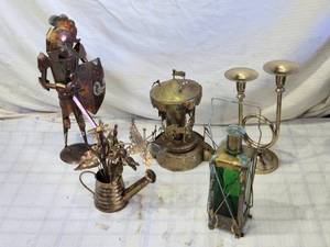 lot 159 image: Vintage Brass Like Home Decor Figures