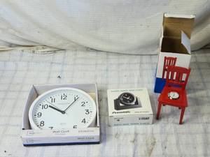 lot 160 image: 3 Clocks Wall, Desk, and Miniature