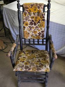 lot 162 image: Antique Wooden Rocking Chair with Floral Upholstery